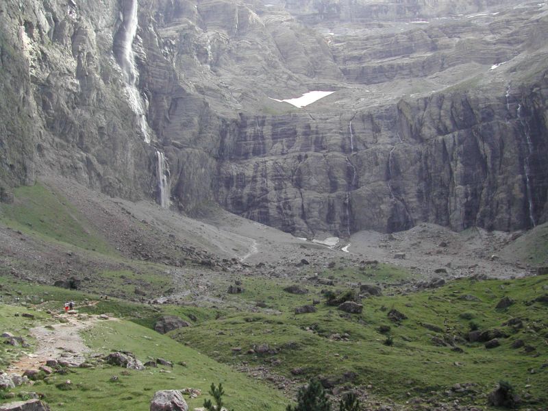 RESIDENCE L'OMBREE, Le Cirque de Gavarnie RESIDENCE L'OMBREE : Rental residence France Hautes Pyrenees