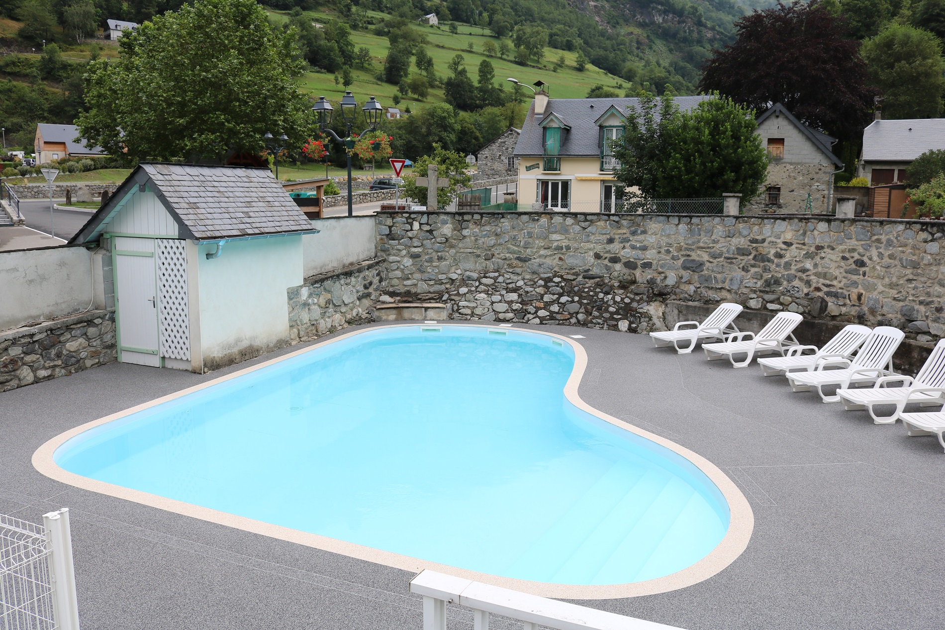 RESIDENCE L'OMBREE : Location Luz Saint Sauveur