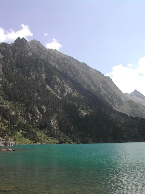 RESIDENCE L'OMBREE, Le lac de Gaube à Cauterets dans les Hautes Pyrénées RESIDENCE L'OMBREE : Rental residence France Hautes Pyrenees