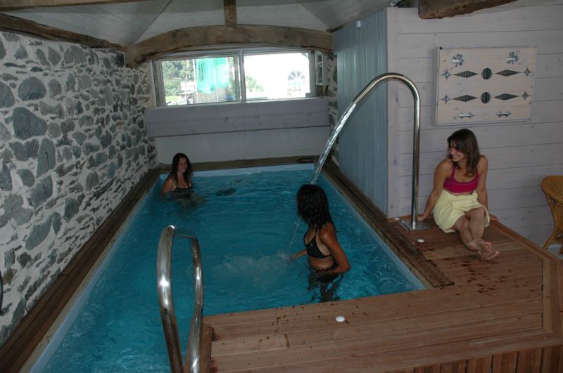 RESIDENCE L'OMBREE, Piscine de la Balnéo du camping RESIDENCE L'OMBREE : Alquiler residencia Francia Pirineos